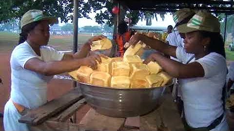 KITCHEN ACTIVITIES AT THE 2018 EDO STATE NYSC BATCH B STREAM 1 ORIENTATION COURSE EXERCISE