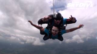 Vietnam Huynh's Tandem skydive!