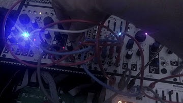 ambient 14 [Make Noise DPO, Chase Bliss Blooper]