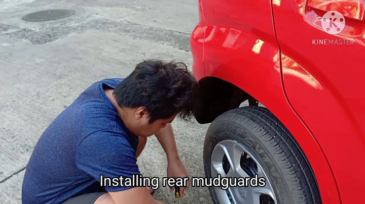 SUZUKI SPRESSO : INSTALLING MUDGUARDS