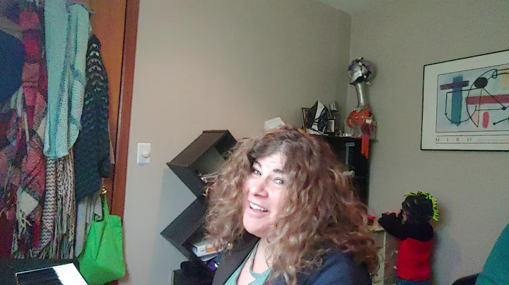 Nancy Fernandez sings the Mi Shebeirach