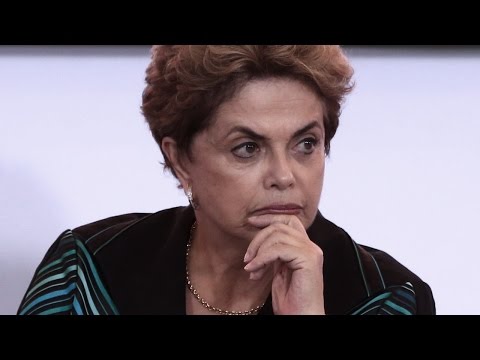 Dilma cai em grampo da PF