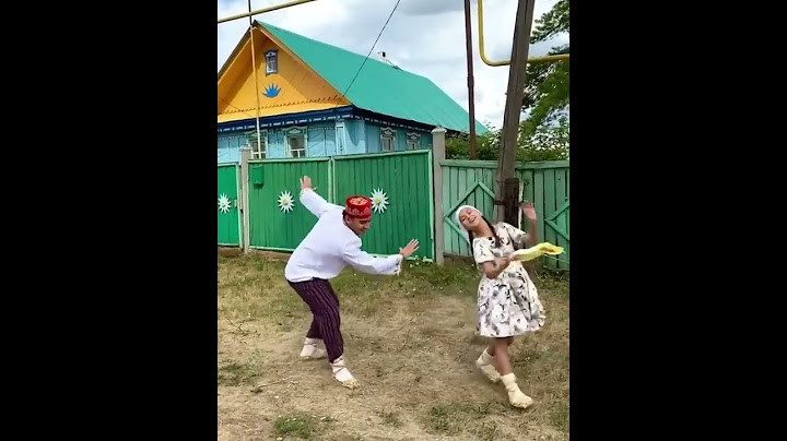 Отец и дочь зажигают. Данир Сабиров танцует со своей дочерью.
