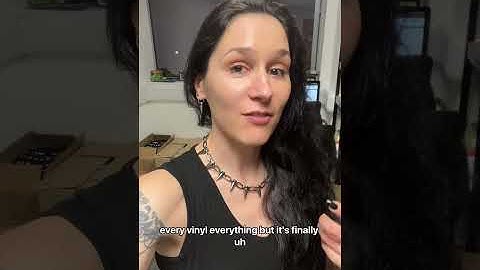 Russian Metal Singer Opens an Office in London #metal #metalband #london #uk #metalgirl #shorts