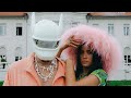Capture de la vidéo Cro - High (Feat. Claudia Valentina) [Official Video]