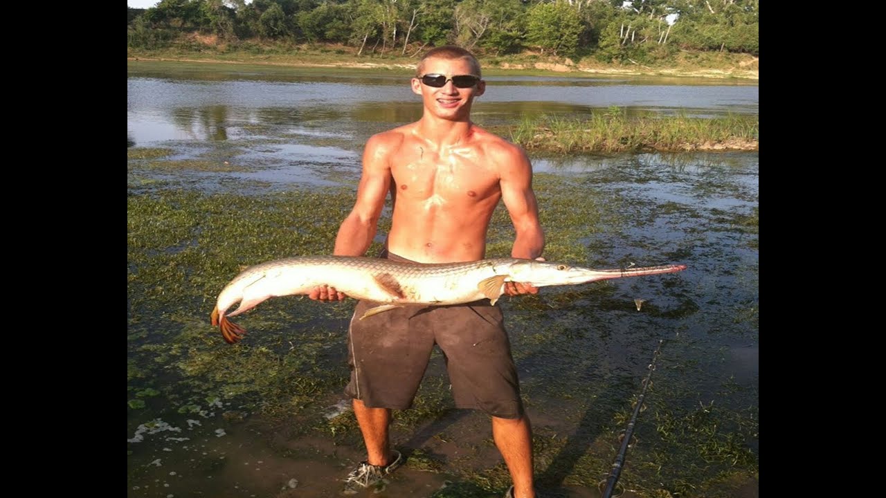Fishing for Longnose Gar on the Brazos River - YouTube