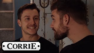 Download lagu Coronation Street Ali and Ryan Continue to Bicker Behind Michelle 39 s Back Coronation Street Ali and Ryan Continue to Bicker Behind Michelle 39 s Back