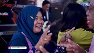 DUA LALAKI CINEUR MUSIC EDISI DS. GENTENG DAWUAN MAJALENGKA #RENASTYPRODUCTION