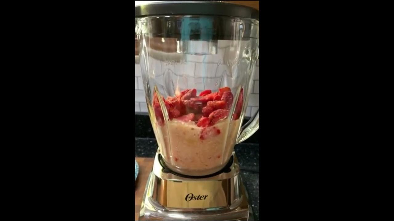 Review Oster Blender Pro 1200 with Glass Jar, 24Ounce Smoothie Cup