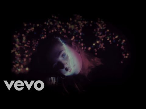 Clairo - Sofia (Music Video)
