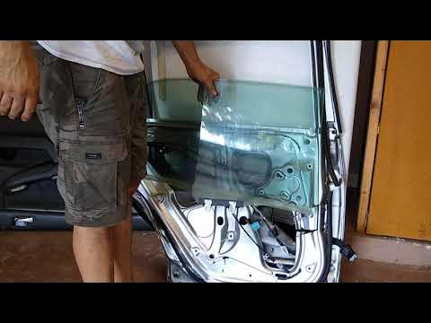 How to replace windows in a 2004 Honda Accord door - YouTube