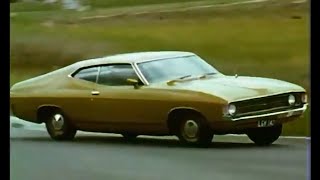 '72 Ford Falcon 500 chased by '72 Chrysler Valiant Ranger XL