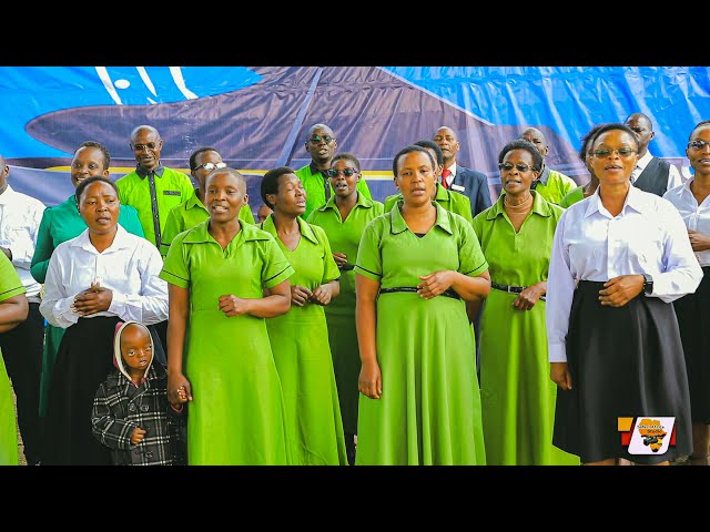 MAKONGENI SDA CHURCH CHOIR-NAIROBI || performing live || linda imani song class=