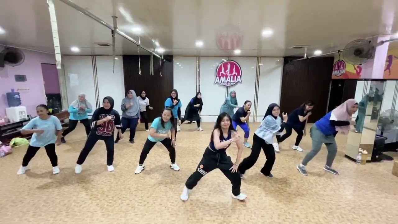 OYE MAMI | Zin Julie | ZUMBA