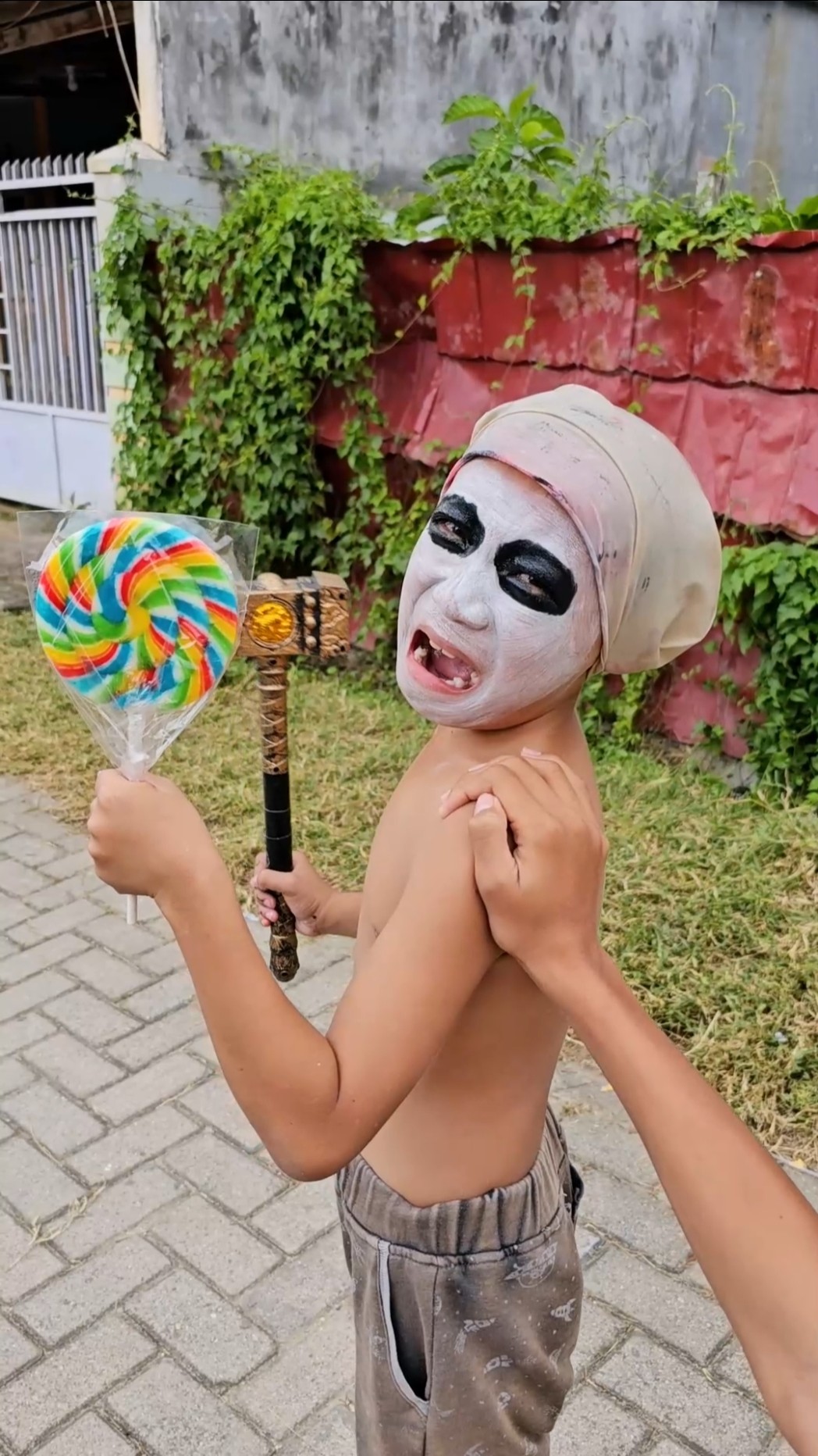 CRYING BECAUSE OF THE LOLIPOP