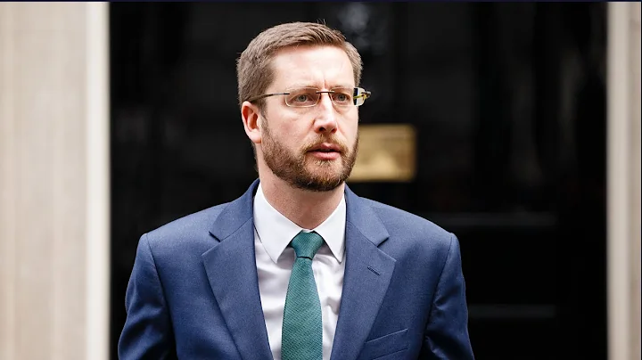 In full: Cabinet Secretary Simon Case questioned b...