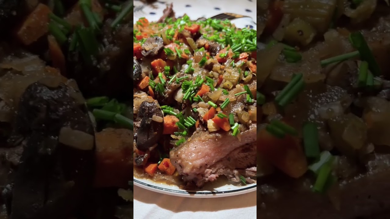 Happy Sunday! Here is my slow cooker, brisket shining, bright during my holiday party!