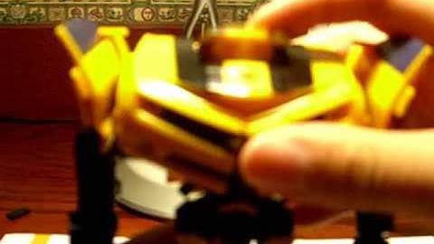 Transformers 2007 Movie Fast Action Battlers Plasma Punch Bumblebee Review