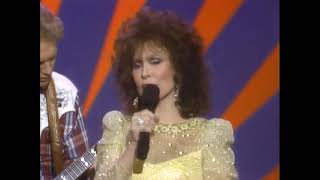 Dolly Parton with Loretta Lynn & Mike Snider I Shall Not Be Moved | Live on Dolly! (TV Series) 1988