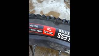 Mountain bike tire not seating Clearance