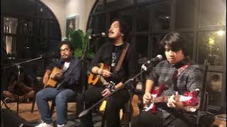 Bilal Indrajaya - Niscaya (Acoustic Live at Ruuang Kopi, Jakarta 12/4/2023)