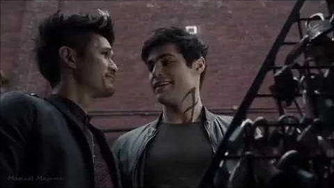 Does Magnus forget Alec?