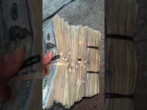 What Stacks Of Cash Look Like 