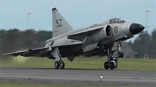 AWESOME! SAAB AJS-37 Viggen - STOL &amp; FLIGHT DEMO