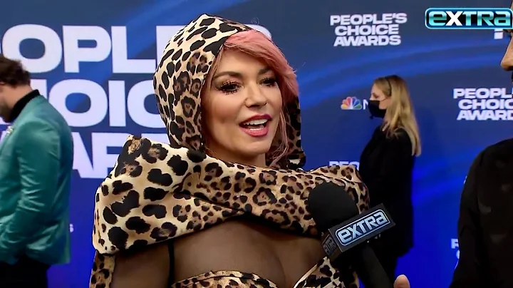 Shania Twain REACTS to Adele Being Starstruck Over...