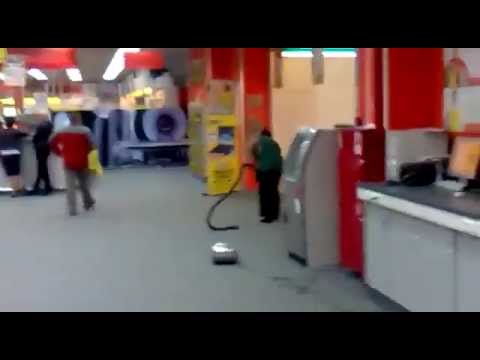 Беспроводной пылесос в техносиле :)