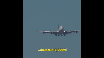Lufthansa B747 Landing Gear Issue Pilot Declares Emergency 🚨 #aviation #planespotting #atc #cockpit