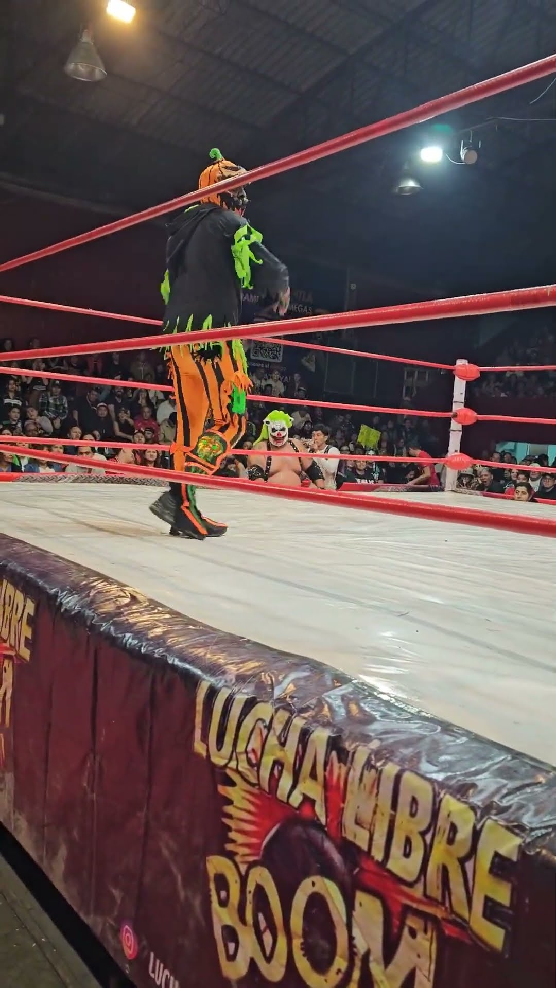 Mortal del Hijo de Halloween en la Arena López Mateos con BOOM
