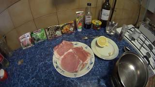 Свинина на косточке с брусничным соусом. Свинина на косточке с брусничным соусом.