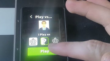 Playing Daniel Naroditsky bot on Chess.com ( with the chessup2)