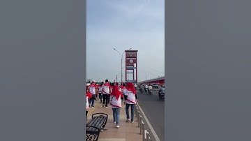 Jalan santai di jembatan ampera #ampera #palembang #fypシ #fyp #sumsel