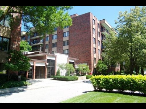 9560 Gross Point Road 309B, Skokie, IL home video tour
