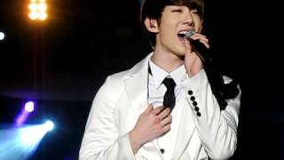 04122010 MNET ULTIMATE LIVE ASIA: 2AM - I'M SORRY I CAN'T LAUGH FOR YOU