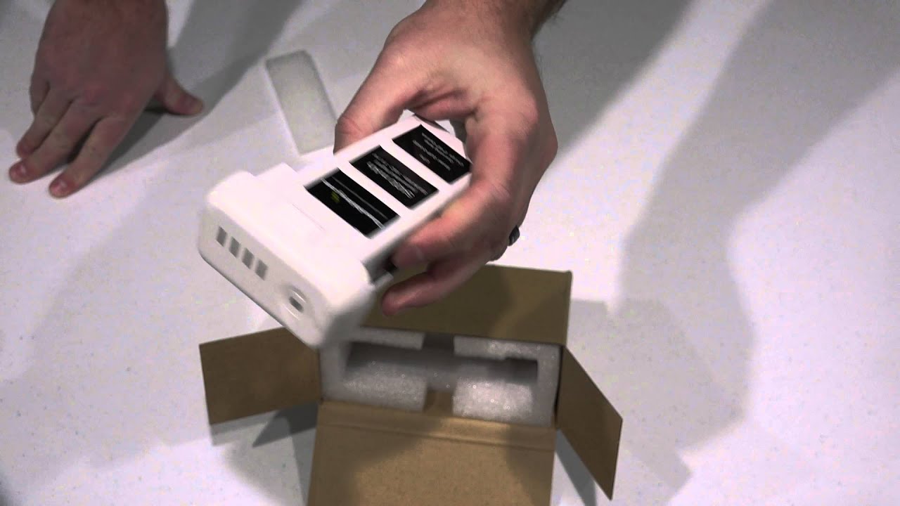 5400 mAh DJI Phantom 2 or Vision+ Battery Unboxing in 4K UltraHD
