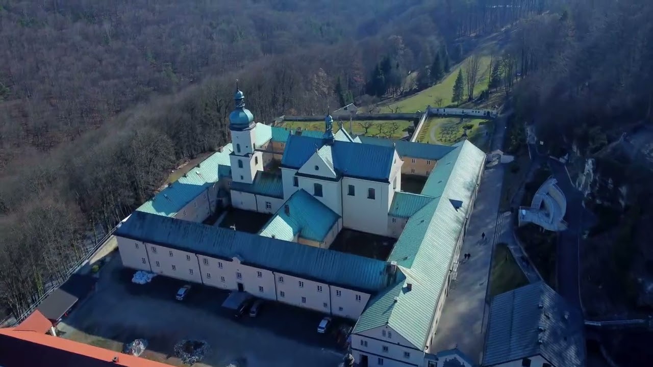 Klasztor Karmelitów  Bosych w Czernej Dji mini 2