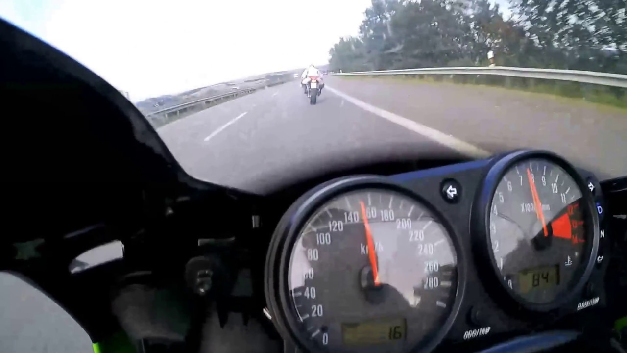 300 km/h Kawasaki ZX9R Suzuki GSXR 1000 (LOUD SOUND