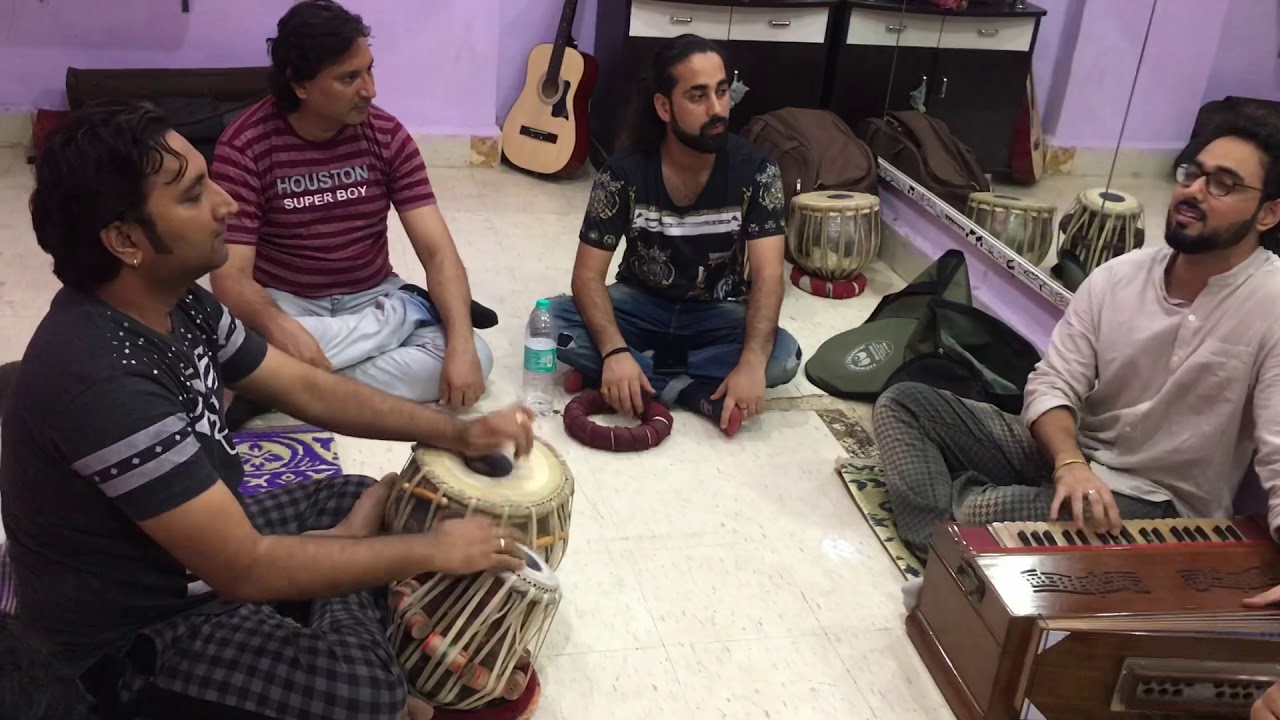 Komplen phir phoot aayi ||Live