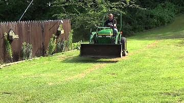 Kolik koní má motor John Deere 670?