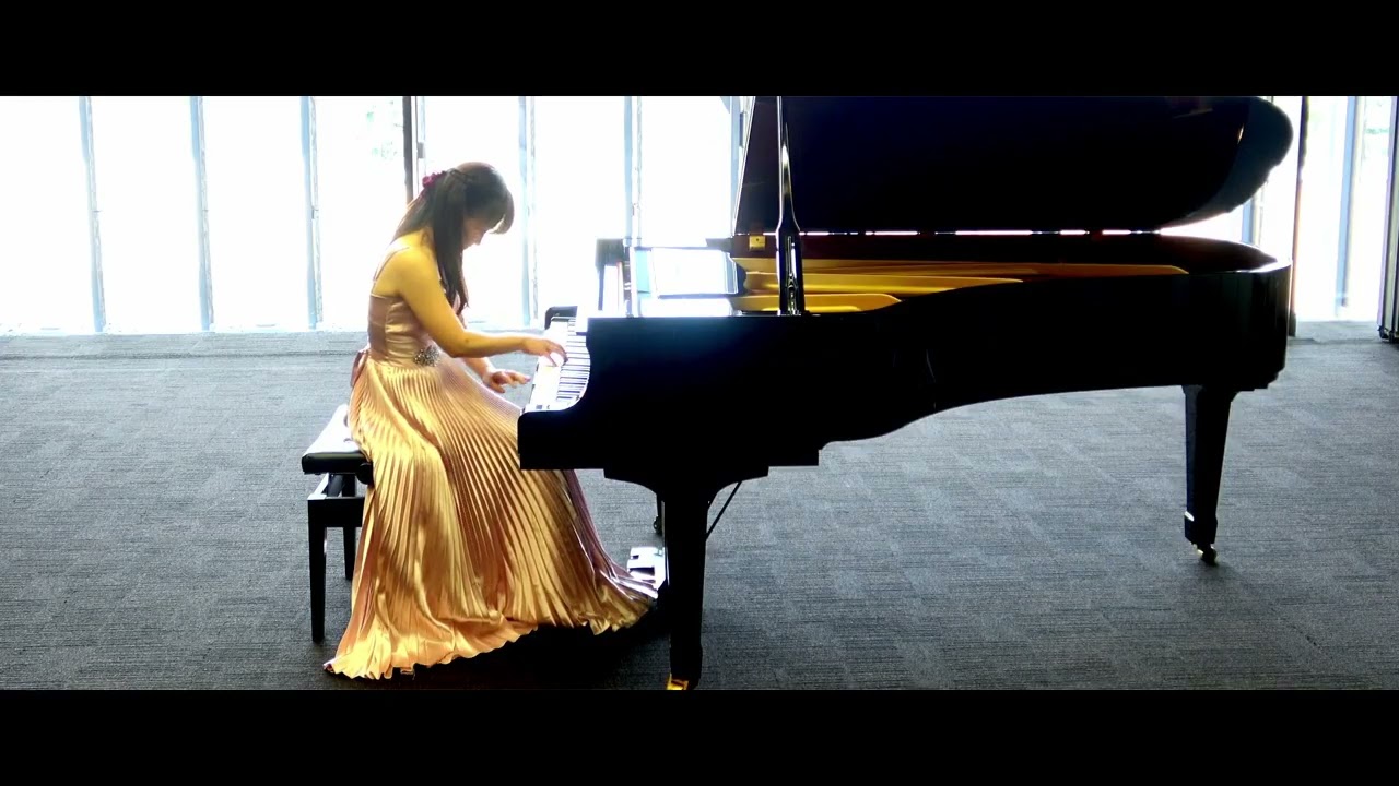 中央固定『バラード１番』（ショパン作曲）金文淑