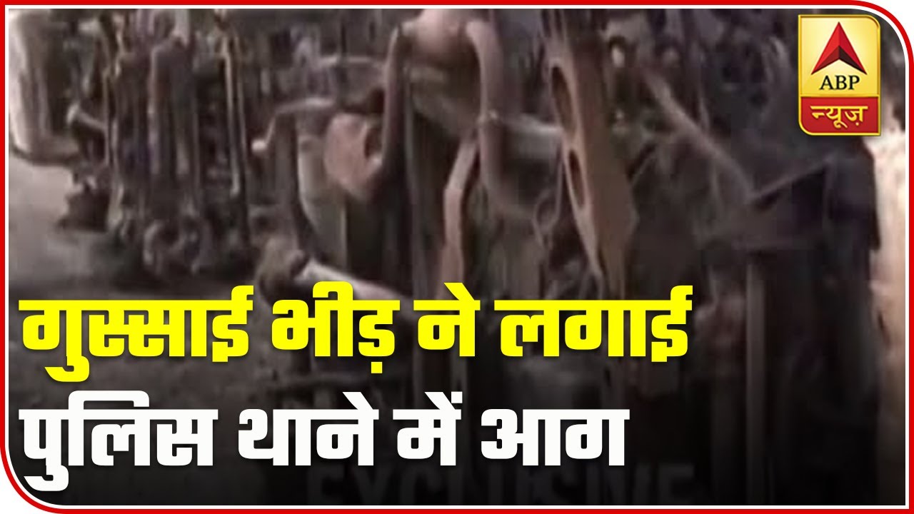 Bengaluru Violence: Mob Sets Police Station & Vehicles On Fire | ABP News