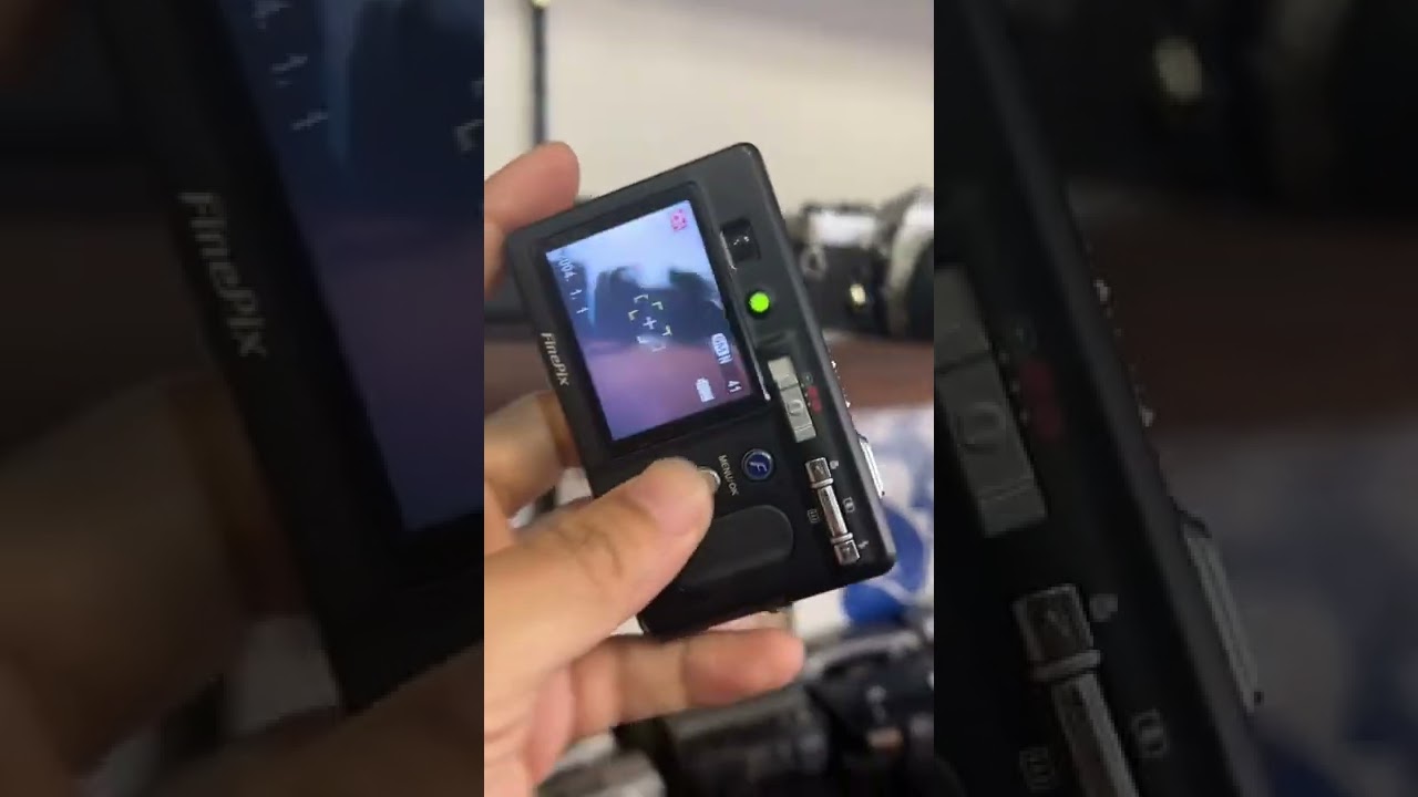 2004 fujifilm finepix f455 5mpx - YouTube