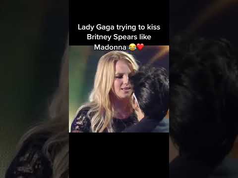 Britney Spears Almost kissed by lady gaga