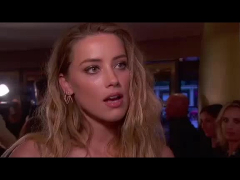Video: Amber Heard Handlede Milliardæropfinder Elon Musk Til Sean Penn