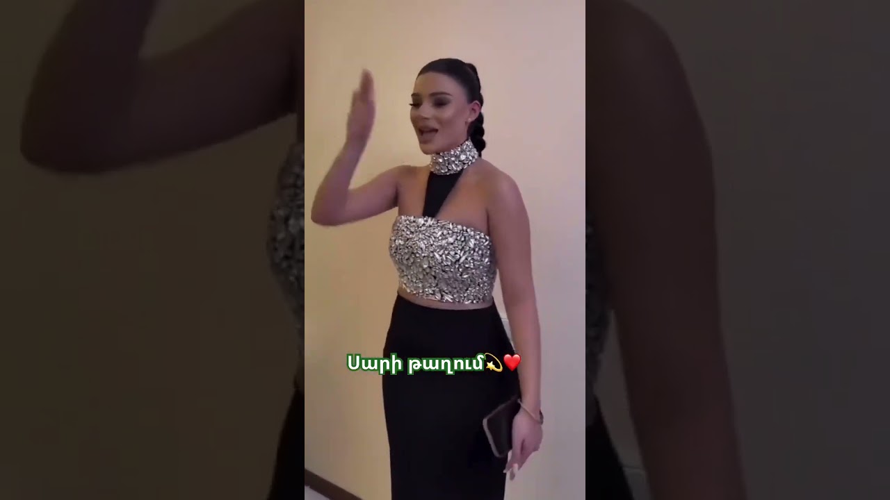 Sari Taxum Zoya Baraghamyan Wedding Day