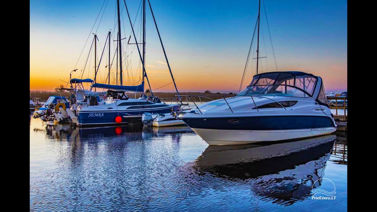 Greitaeigis kateris su nakvyne – „Boatcation“