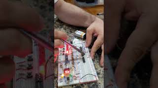 CDA 3201C-001: INTRO TO LOGIC DESIGN Truth Table Demonstration